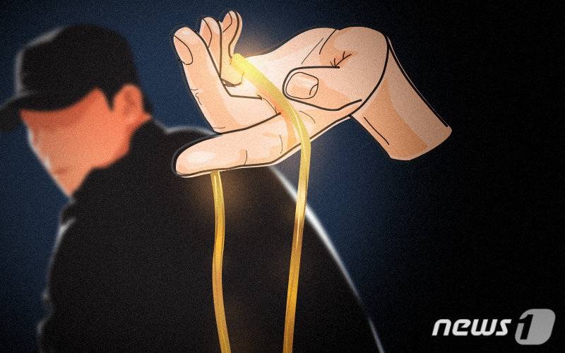 “목걸이 차 볼게요” 그대로 튄 10대…옷 바꿔입고 ‘치밀한 범행’