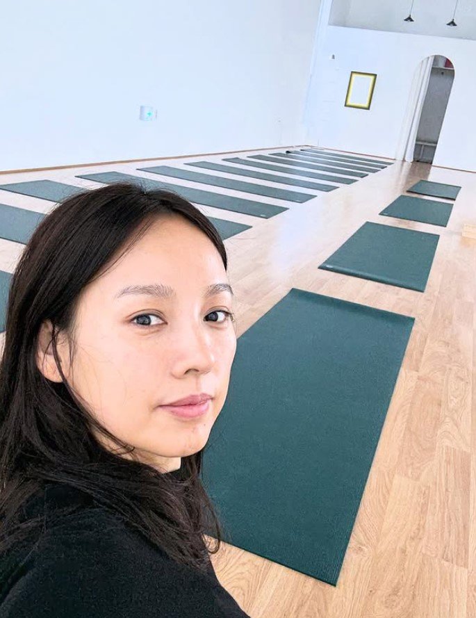 이효리 요가원 “사인 사진 사양…신체 접촉 금지”