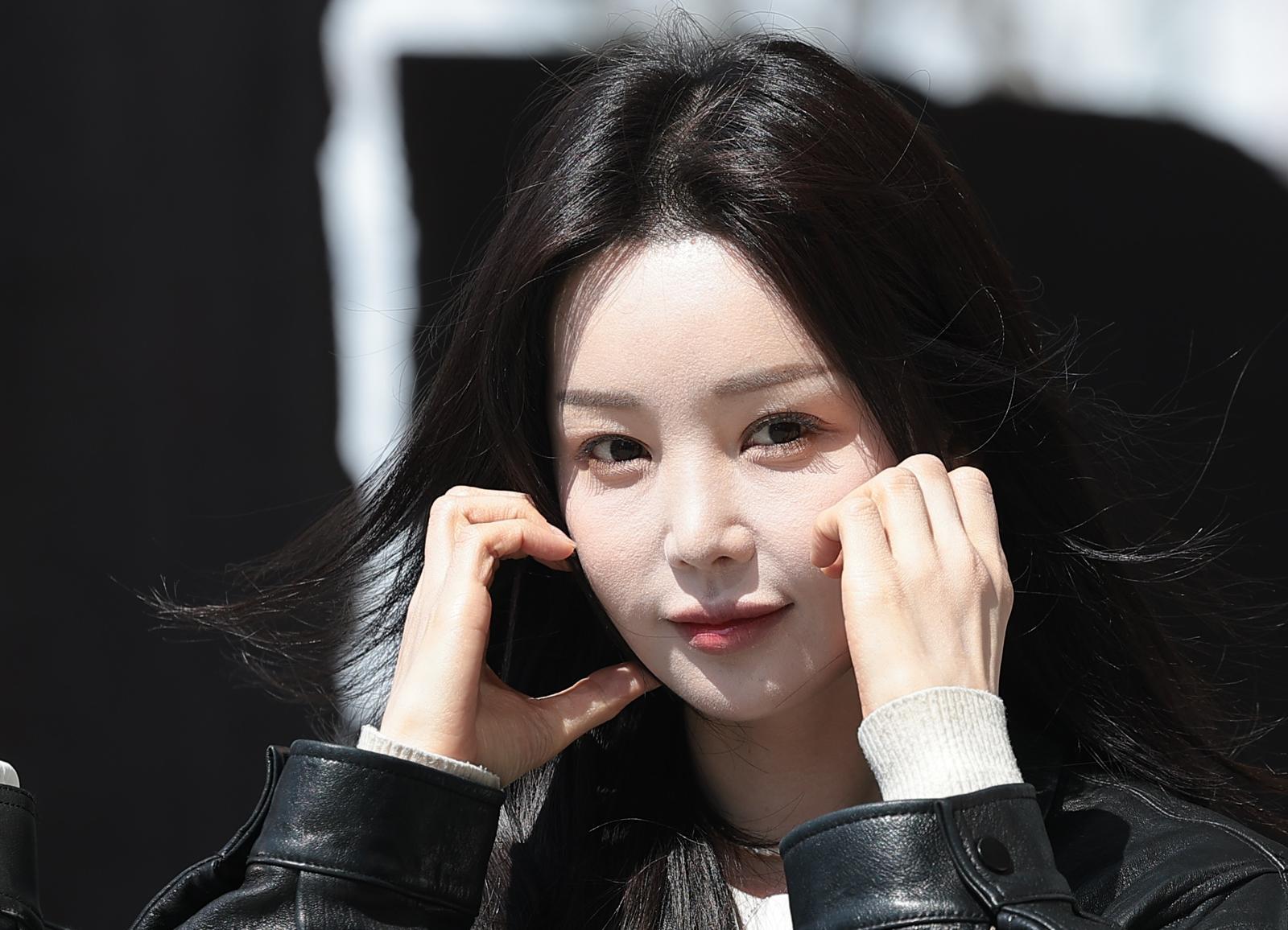 남규리, 20년 지나도 그대로…레전드 센터 비주얼 귀환