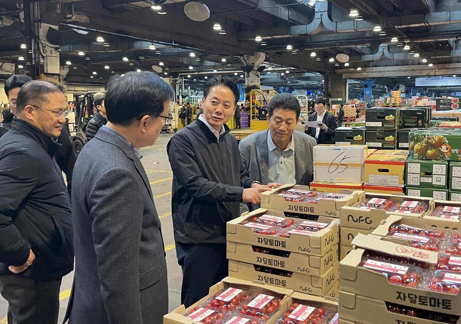 김주양 농업경제대표 가락시장 휴업 대비 수급 점검… “지속가능 유통환경 조성”