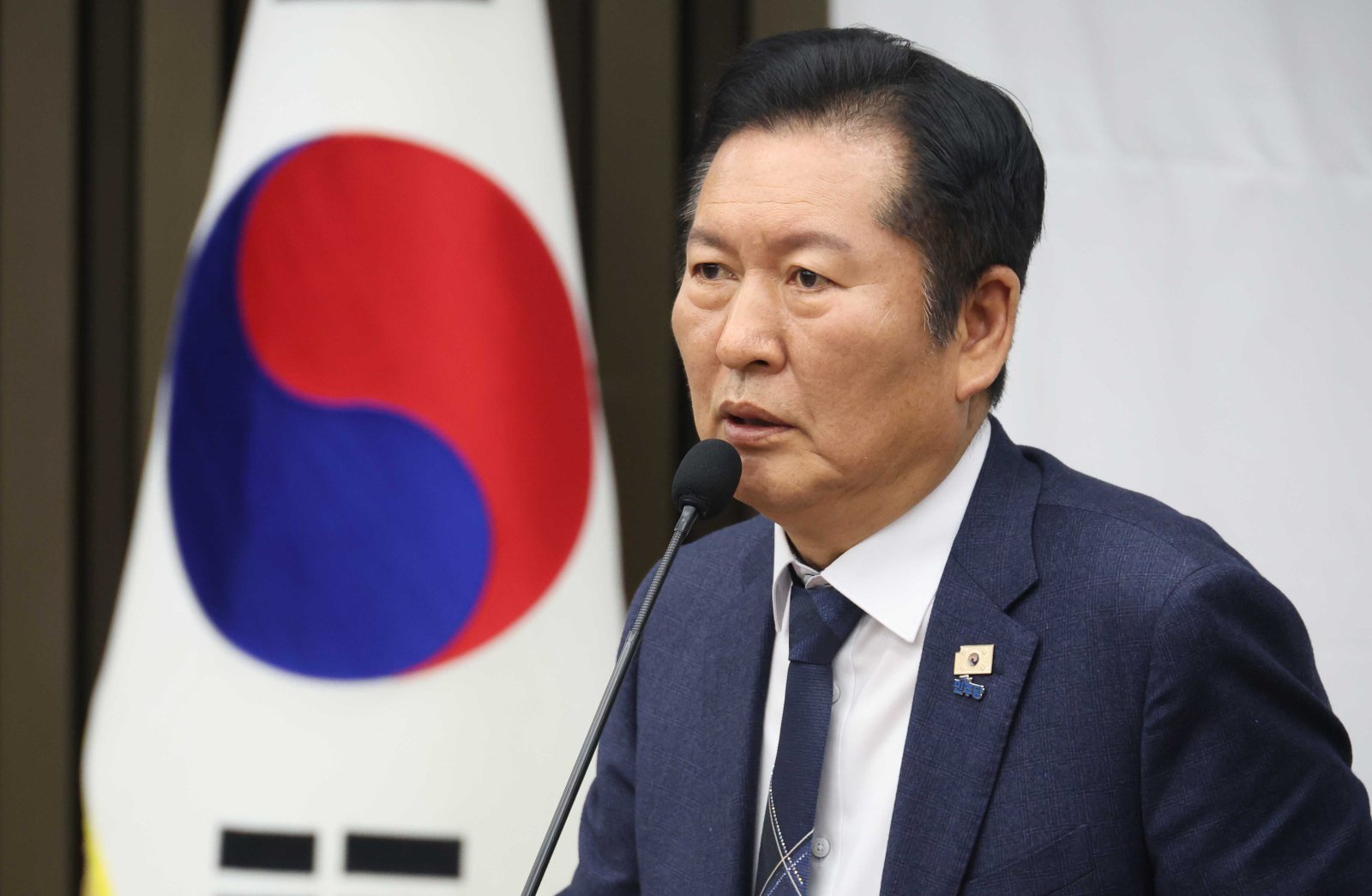 정청래 더불어민주당 대표가 31일 오후 서울 여의도 국회에서 열린 의원총회에서 발언을 하고 있다. 2026.03.31 뉴시스