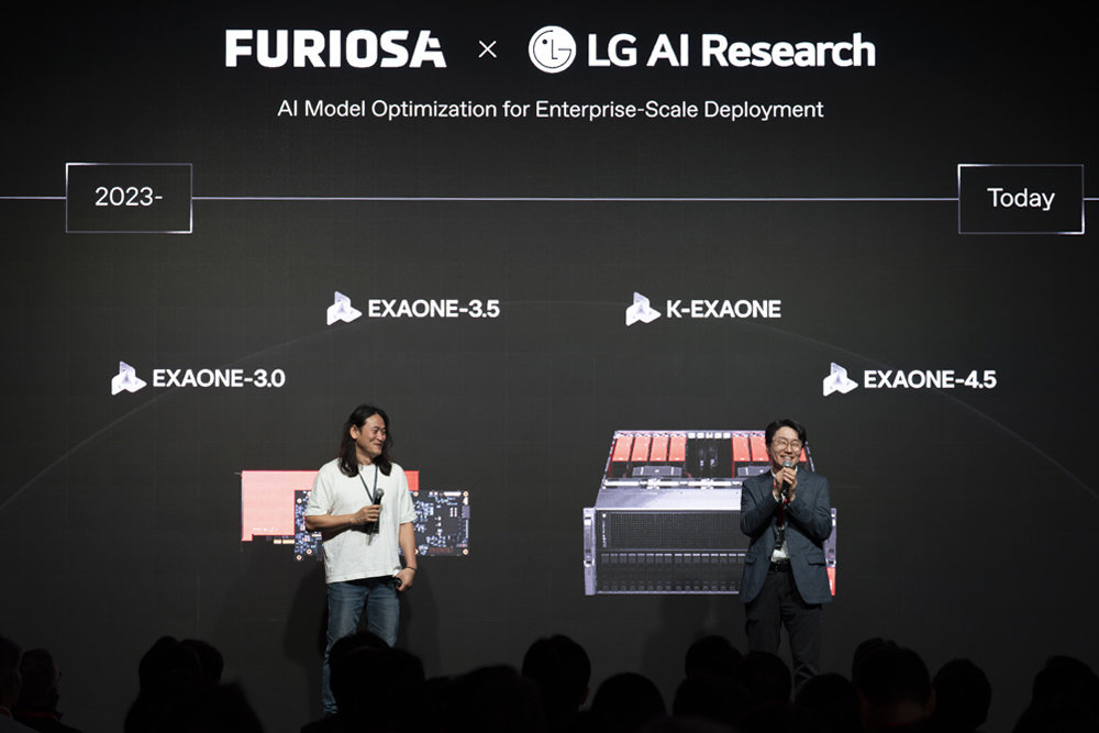 LG AI 연구원은 엑사원 추론에 필요한 연산 일부를 RNGD로 구현 중이다 / 출처=IT동아
