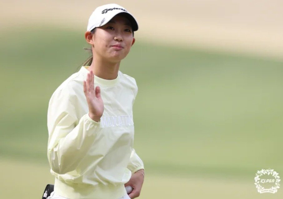 ‘14세’ 김서아 깜짝 돌풍…34년 만에 박세리 최연소 우승 기록 깰까(