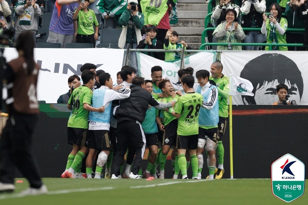 전북 현대, 이승우 쐐기골로 울산 제압
