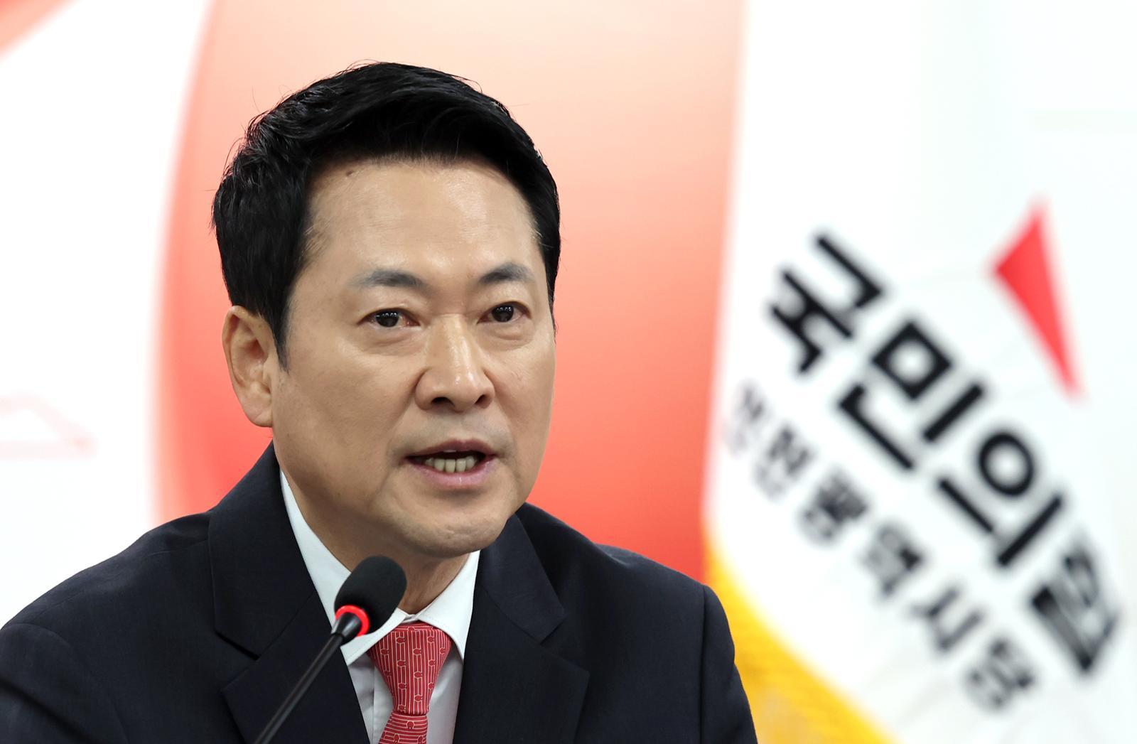 장동혁 “원화 가치 폭락 상황서 추경, 환율·물가 더 오를 것”