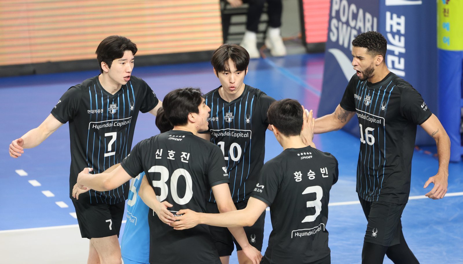 ‘기사회생’ 현대캐피탈, 대한항공 완파…2연패 뒤 첫 승리