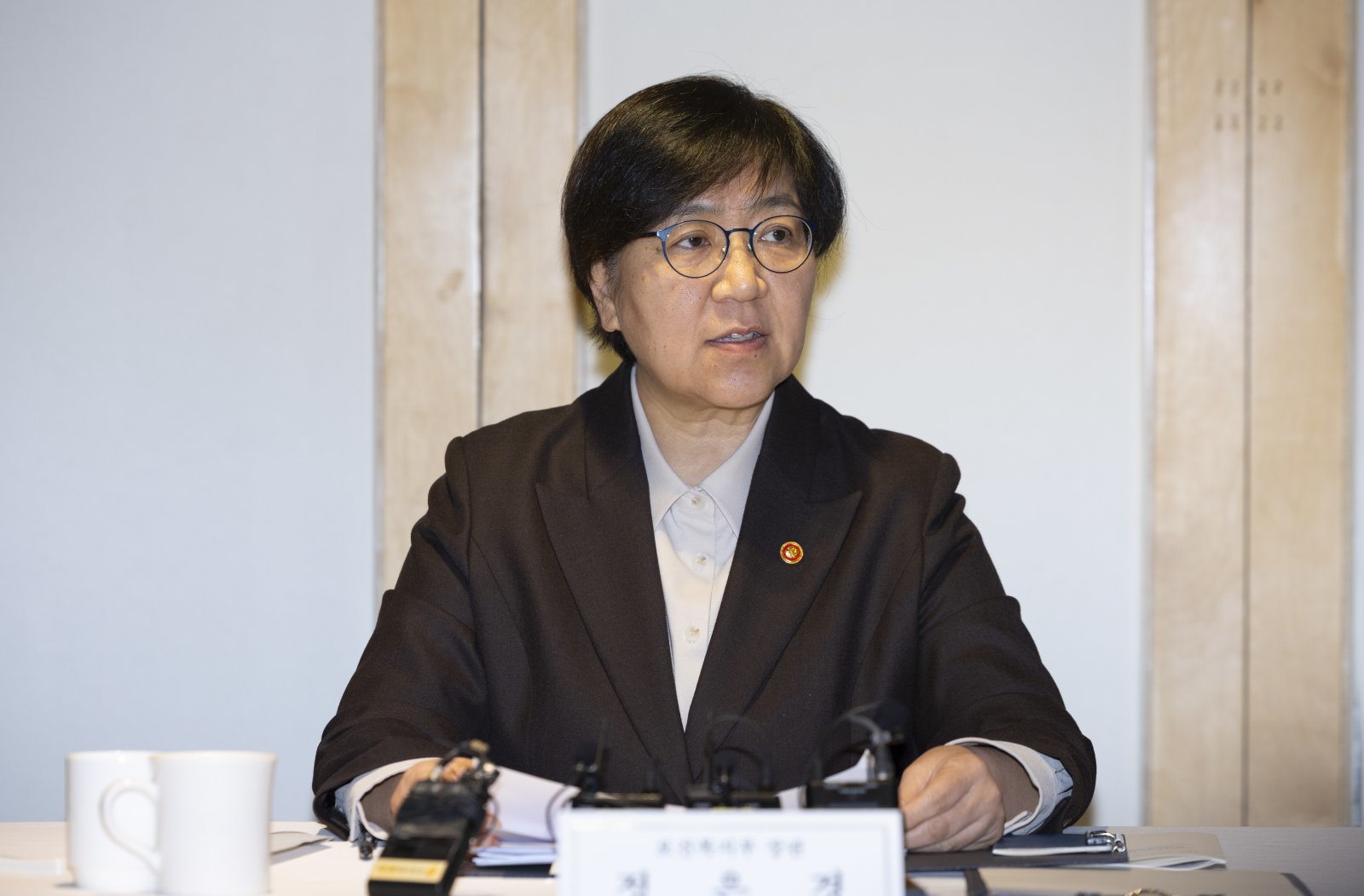 정은경 장관 “의료제품 가격 담합 등 법 위반시 신속 조사”