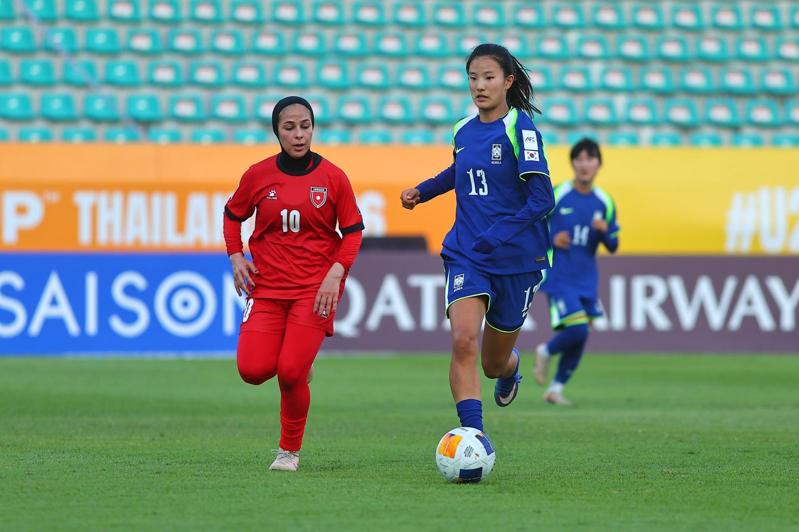 한국 U-20 여자 축구대표팀, 북한과 격돌