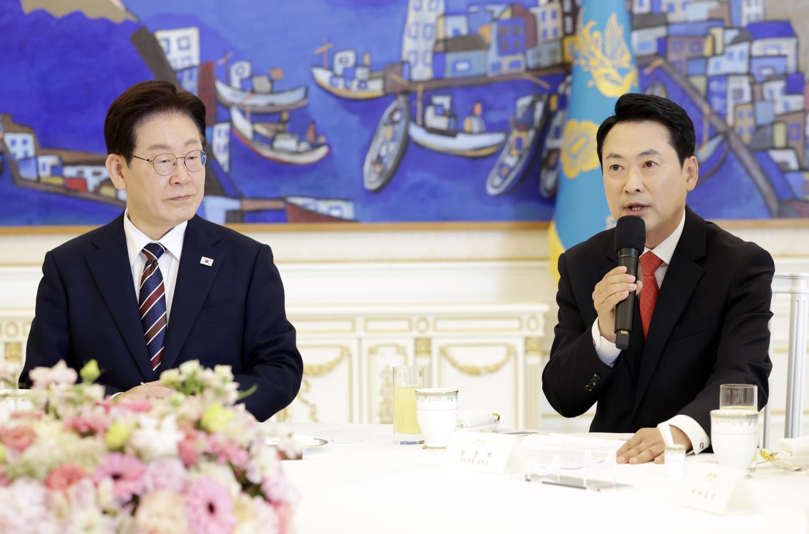 장동혁 국민의힘 대표가 7일 청와대에서 열린 여야정 민생경제협의체 회담 및 오찬에서 발언하고 있다. 2026.4.7. 뉴스1