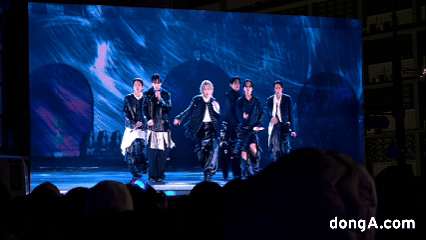 갤럭시 S26 울트라로 촬영한 방탄소년단(BTS) 공연 모습.