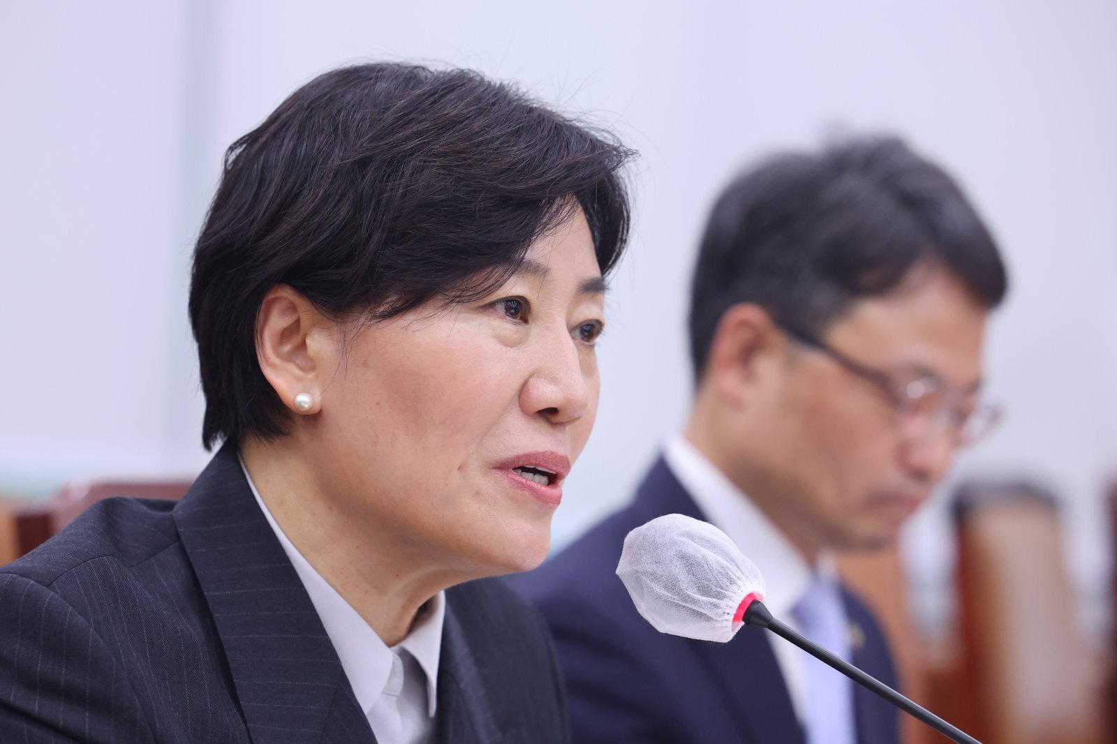 송미령, 스타벅스 논란에 “국산 차 많이 드셔주시길”