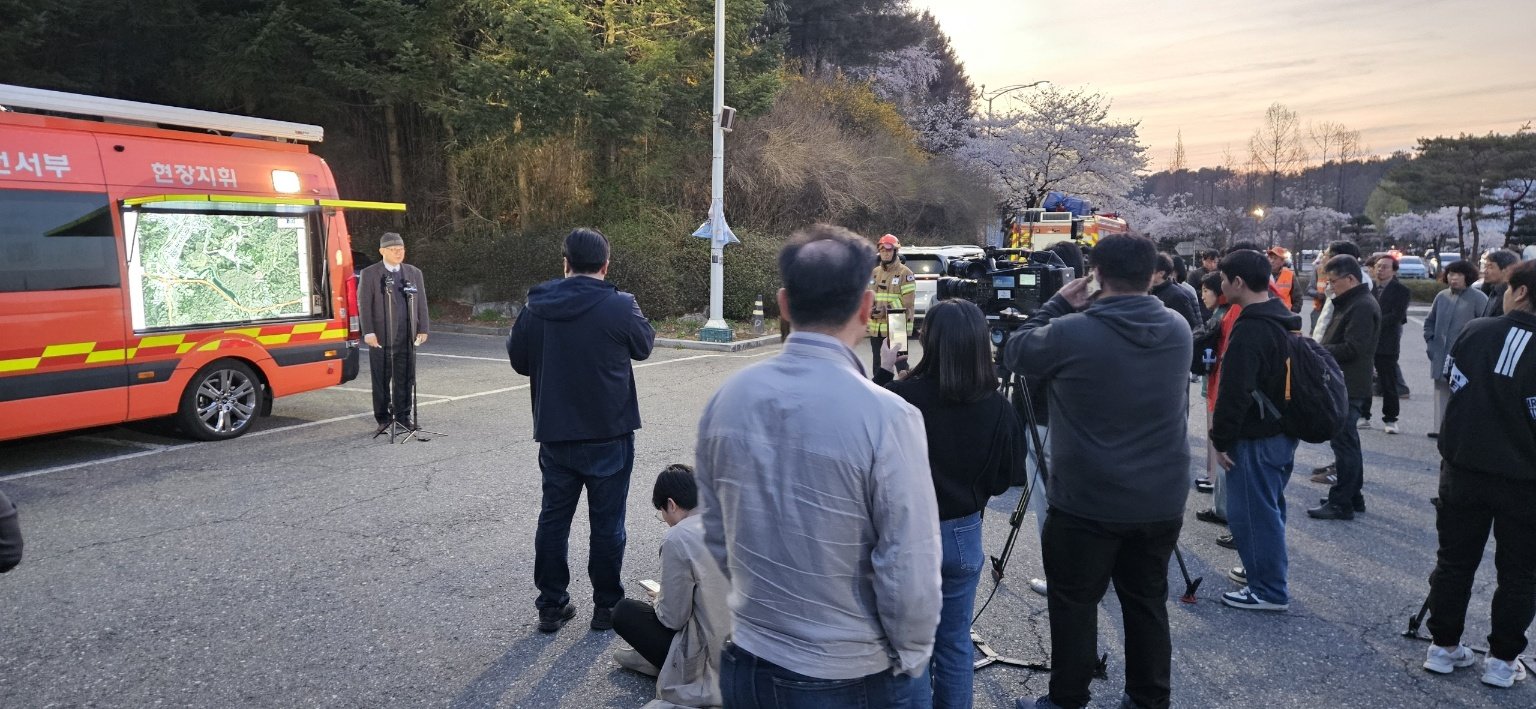 대전 오월드 늑대 탈출 10시간…야행성 동물로 공격성 커 “동물산책 금물”