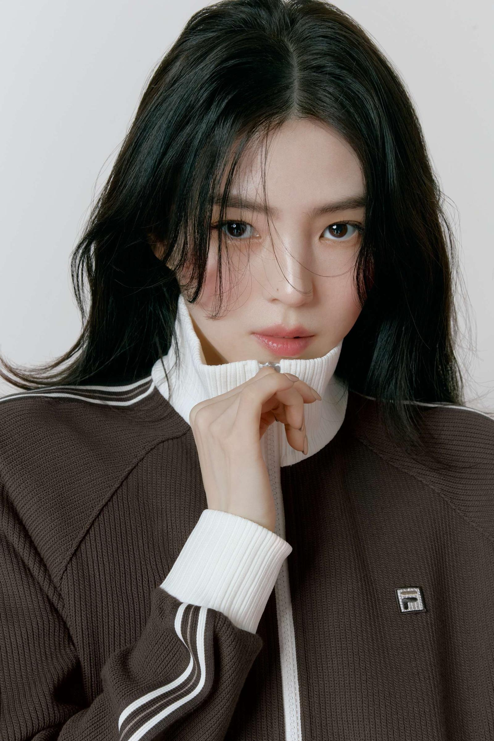 휠라 “‘1911 니트트랙’ 판매량 74% 증가… 핵심 아이템으로 부상”