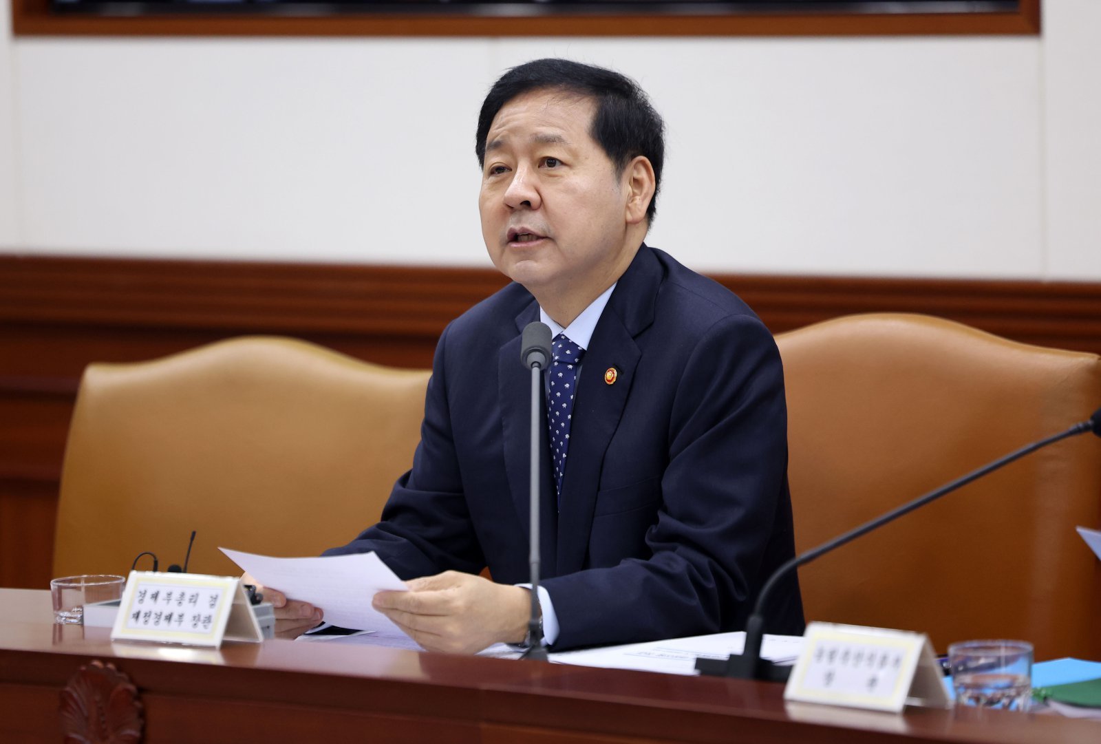 구윤철 “중동 전쟁 장기화 대비 추가대책 선제 검토” 지시