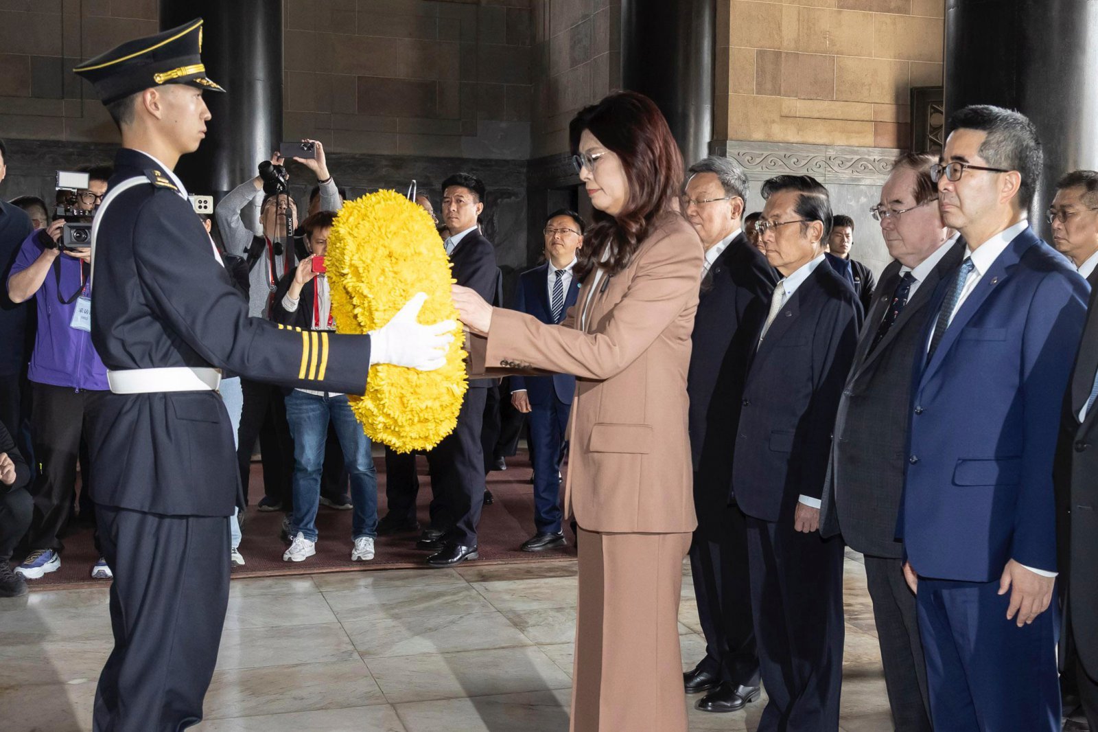 中, 대대급 지휘소용 AI 참모 시스템 개발…‘대만 상륙작전 특화’