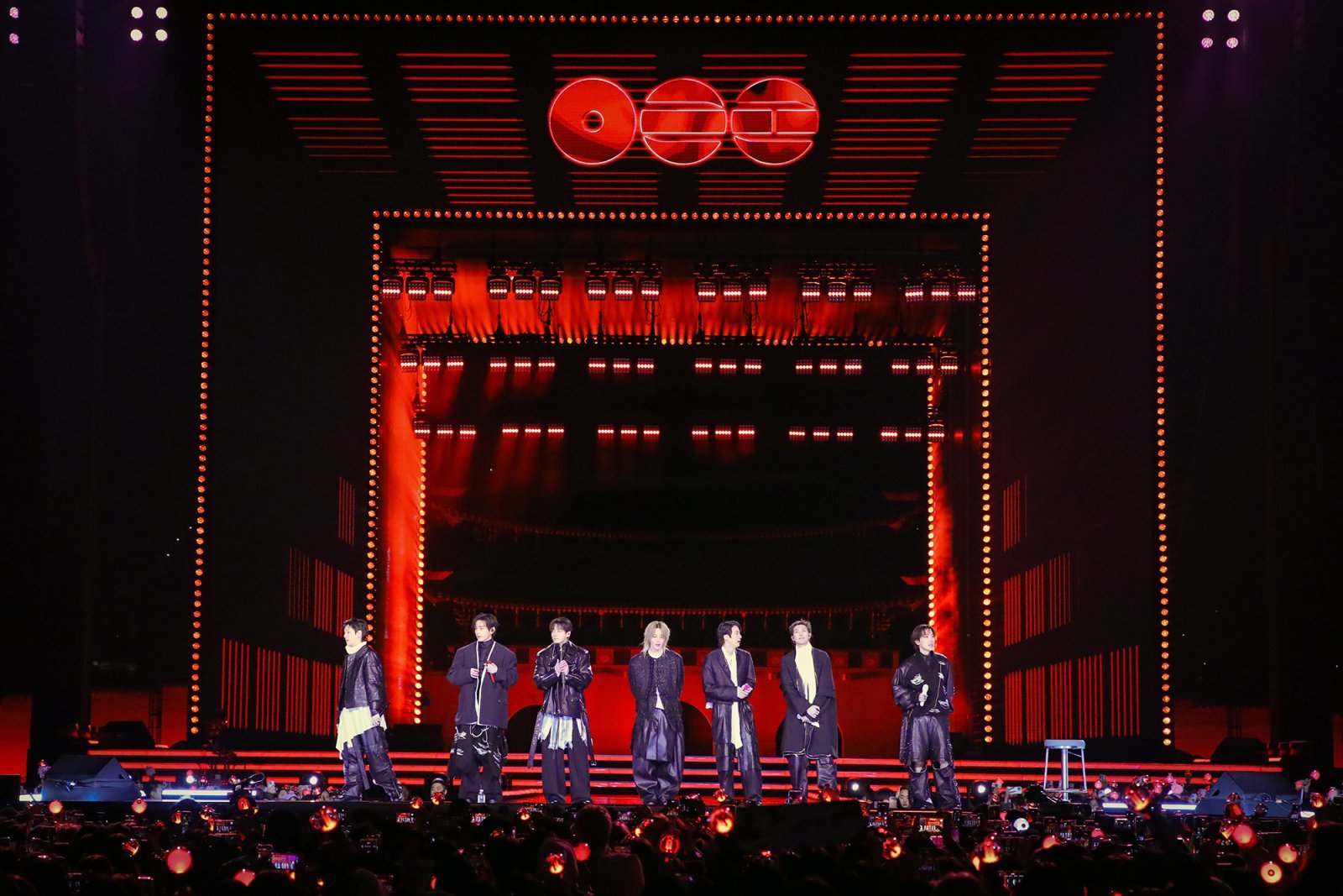 BTS, 폭우 속 월드투어 시작…“아쉬움 많지만 더 잘하겠다”