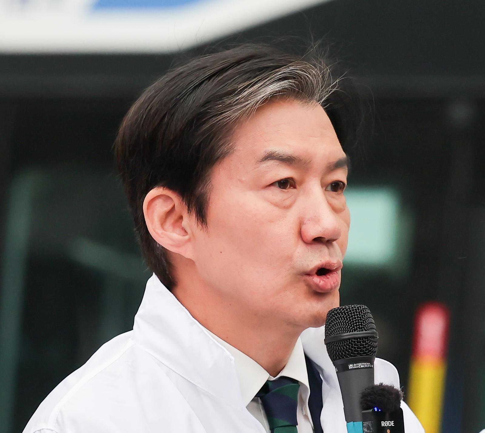 조국이 고른 험지는 ‘평택을’?…“정치 입문, 창당 이어 세번째 중대 결정”