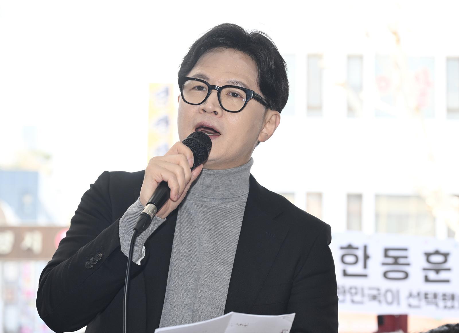 한동훈, 전재수 겨냥 “내가 尹배신? 李가 계엄하면 안 막을거냐”