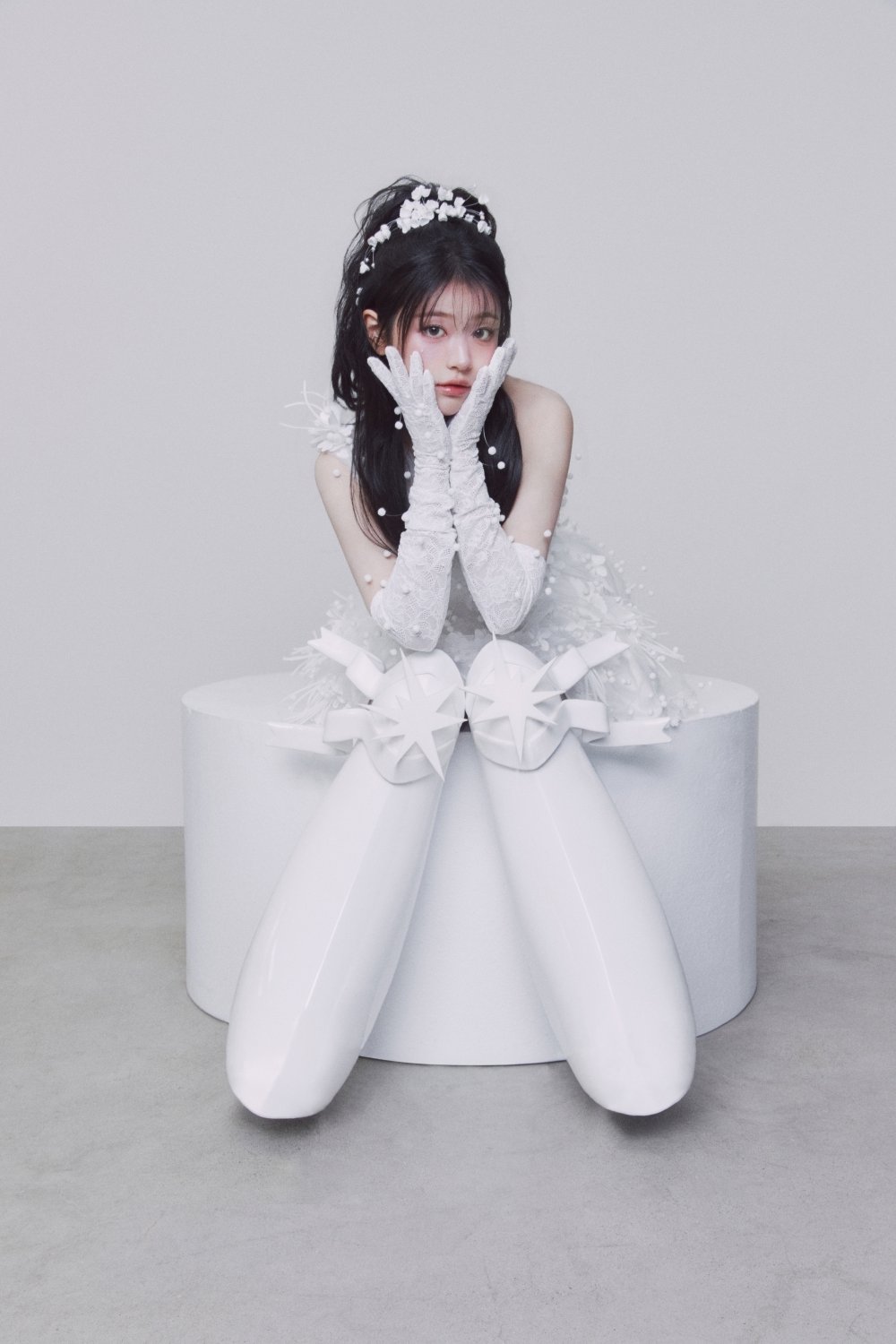 QWER 쵸단, 동화 속 공주로 변신…신보 콘셉트 포토 공개