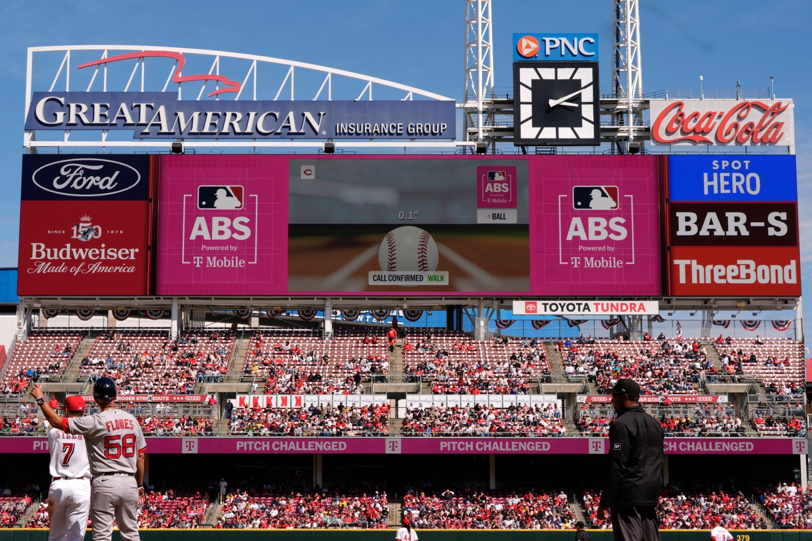올 시즌 MLB 경기 시간 소폭 증가…원인은 ABS 챌린지 도입
