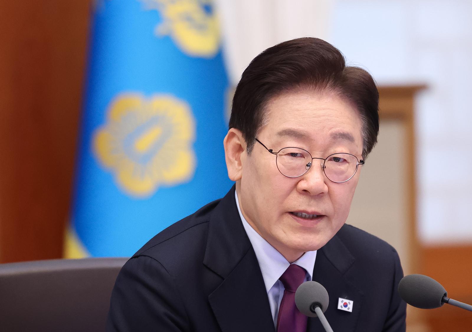 李, “전쟁 당사국, 보편인권-평화 향해 용기있는 걸음을”