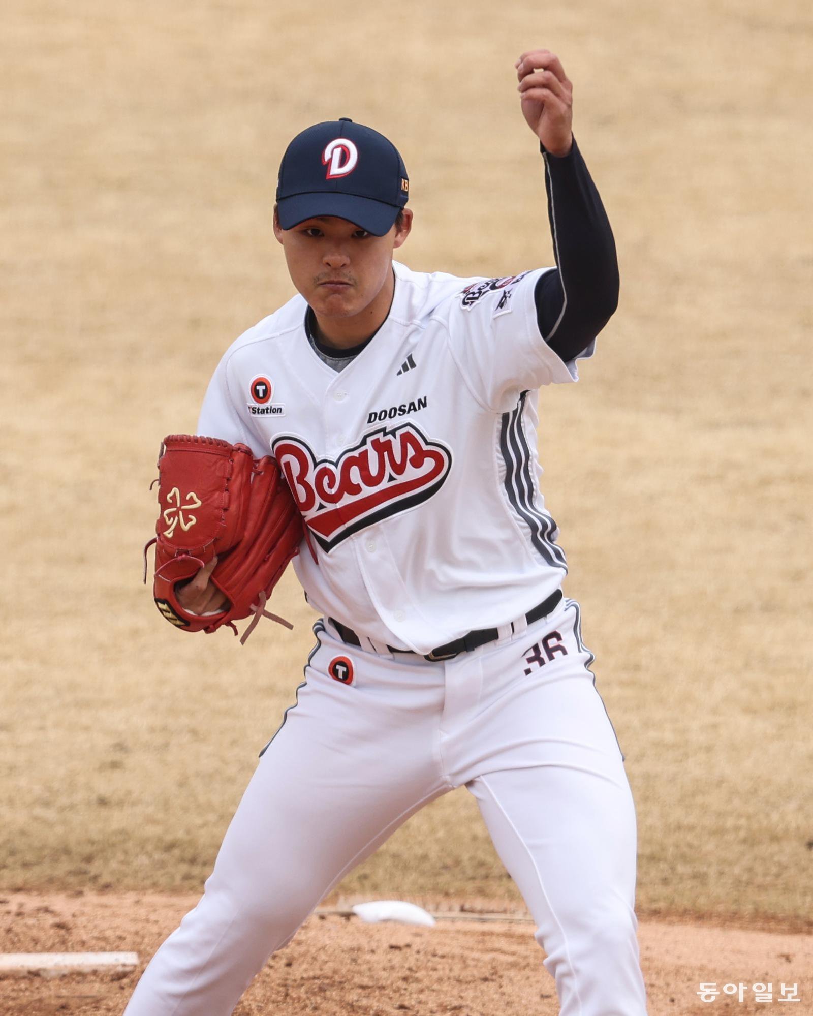 군복무 이후 시속 150km 이상으로 구속을 끌어올린 이교훈. 두산 제공