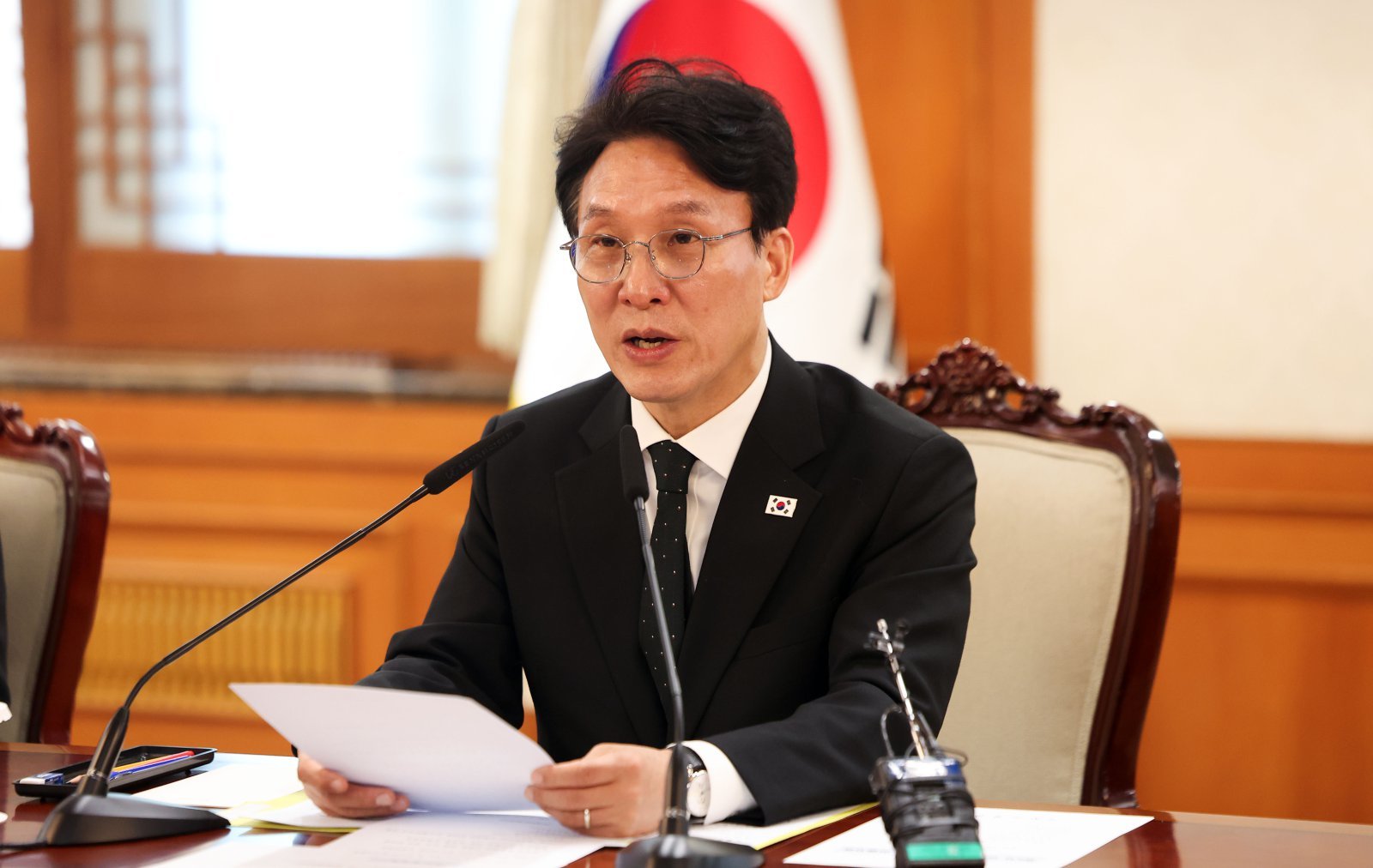 김 총리 “오늘부터 에틸렌·프로필렌 매점매석 금지…시장 질서 교란 엄단”