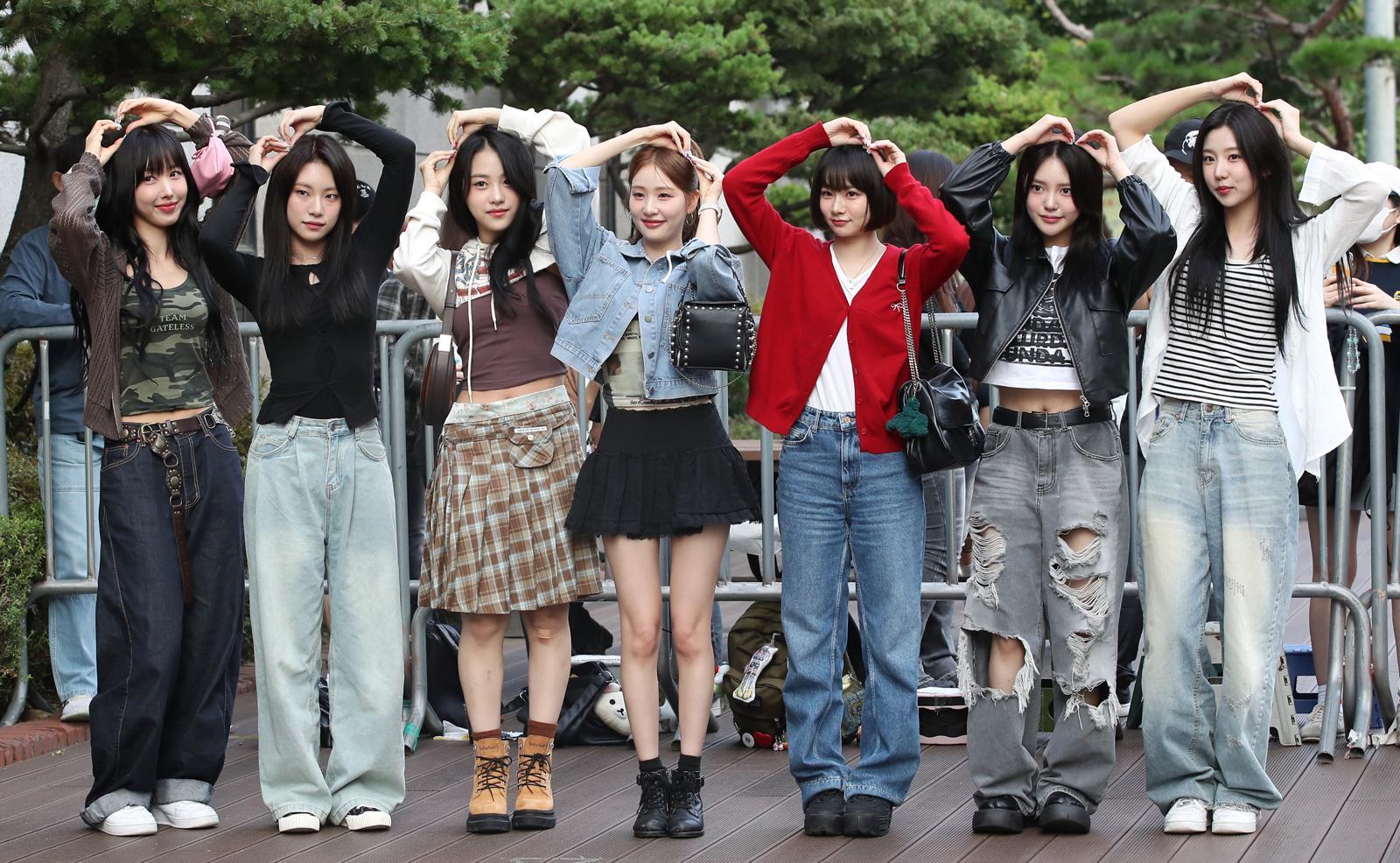그룹 미미로즈 연재(왼쪽부터)와 지아, 예린, 효리, 안나, 윤주, 예원. 뉴스1