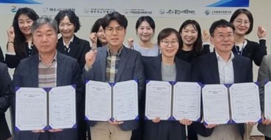 노인 일자리-돌봄 연계… 지속가능한 복지 구축