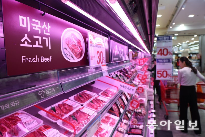 전쟁에 물류비-환율 뛰자, 미국산 소고기값도 ‘껑충’