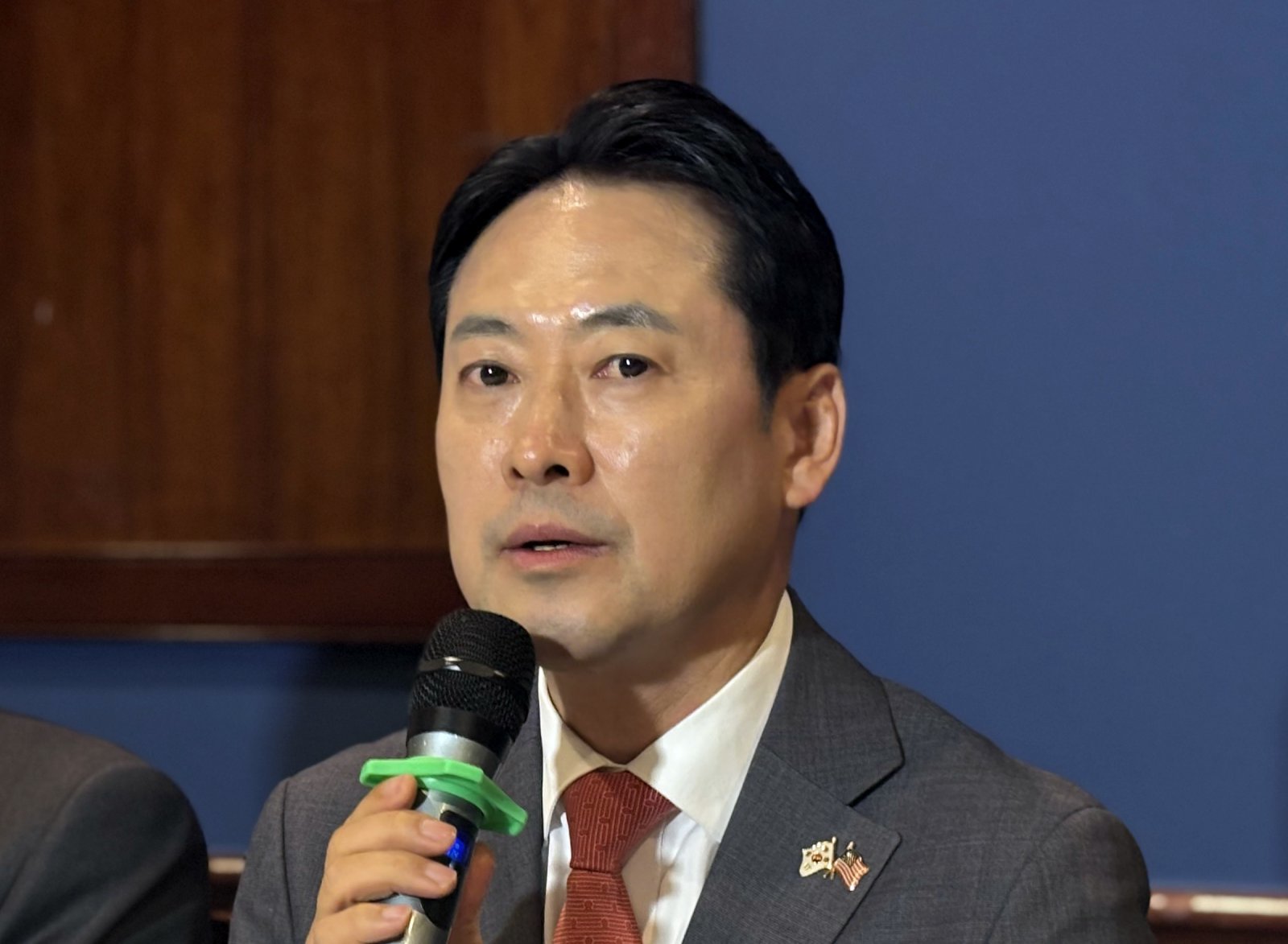 미국을 방문 중인 장동혁 국민의힘 대표가 15일(현지 시간) 워싱턴DC 인근 한 식당에서 특파원 간담회를 하고 있다. 2026.04.16 워싱턴=뉴시스