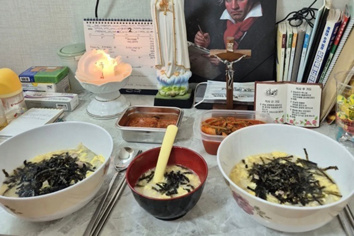 생후 2개월 아기에 떡국 먹인 30대 엄마, 결국 학대혐의 송치