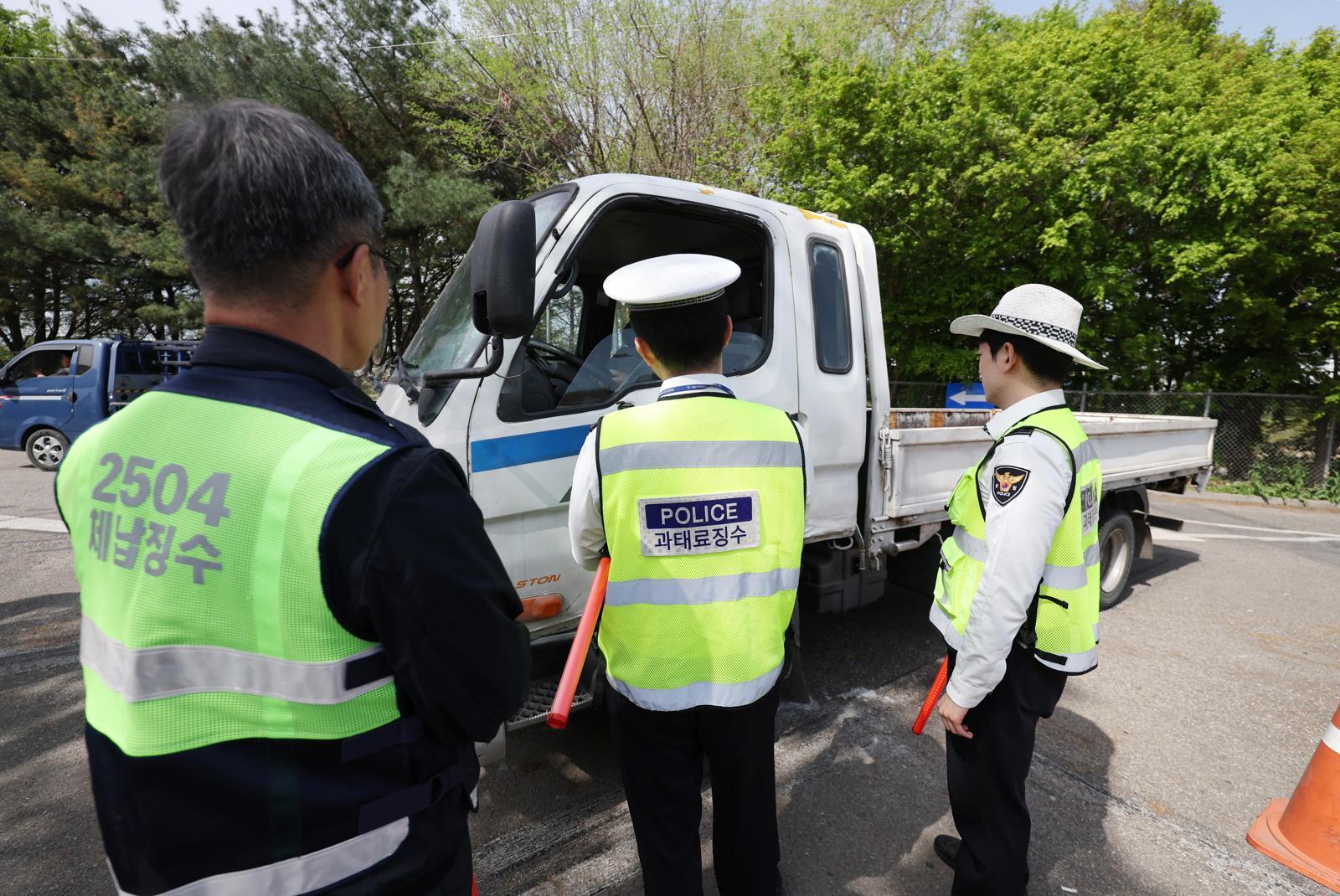 톨게이트 들어오자마자 걸렸다…체납차량 하루 1077대 적발