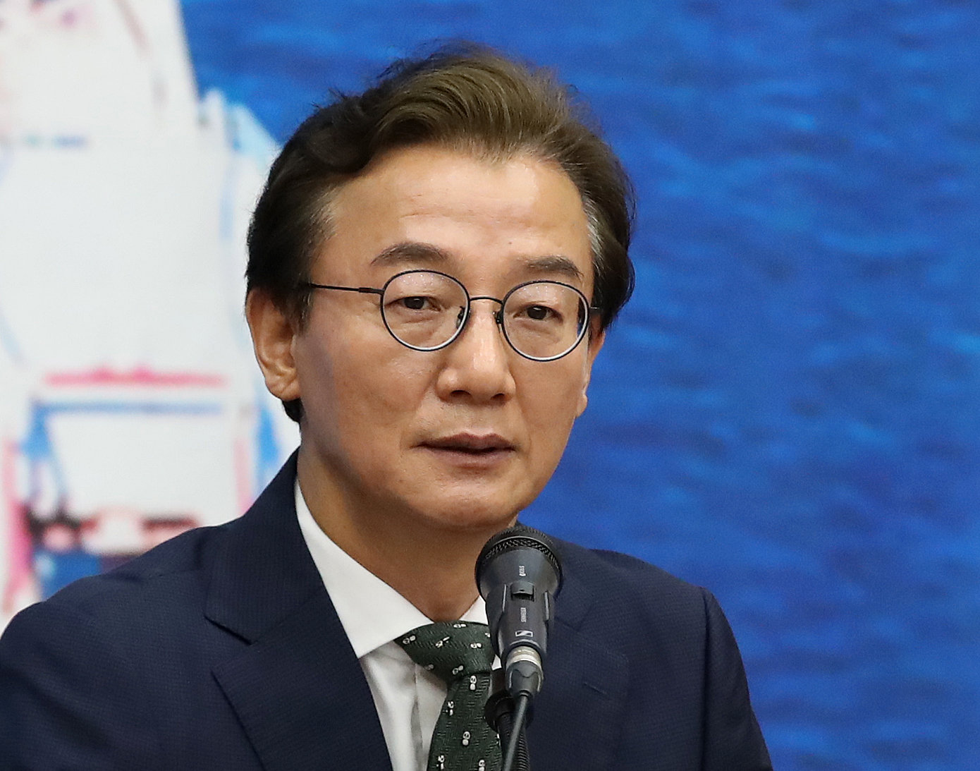 전재수 “허위 주장 반복”…한동훈 “죽어도 ‘안 받았다’ 말 못해”