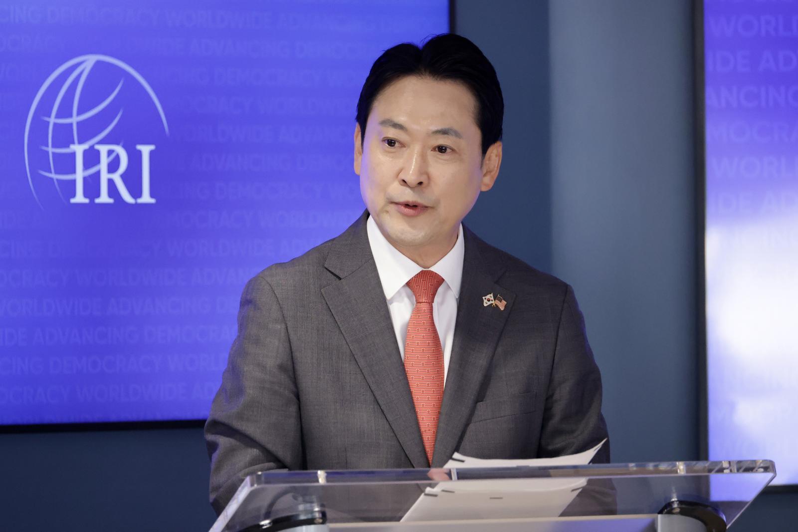국힘 방미단, 빈손 지적에 “시간 단위로 인사들 만났다”