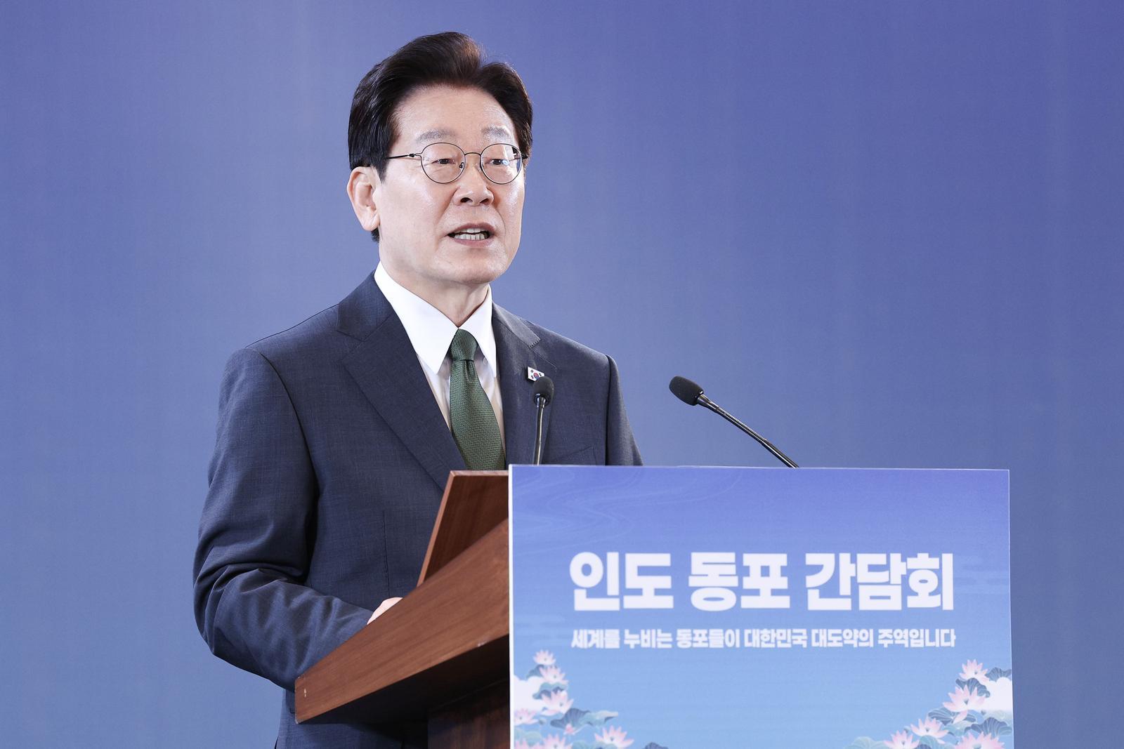 인도 성장력 상징 ‘초록’ 넥타이 맨 李 “韓-인도 완전히 다른 차원으로 발전”