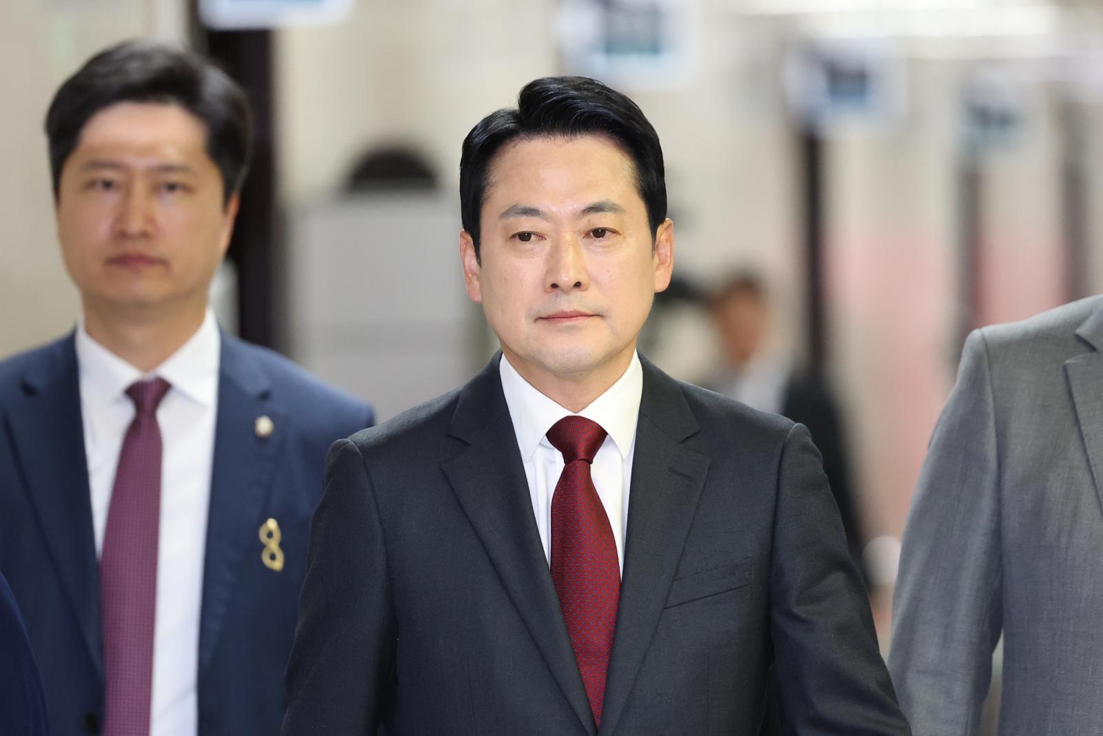 美국무부 인사 만났다는 장동혁 “비공개 전제” 누군지 안 밝혀