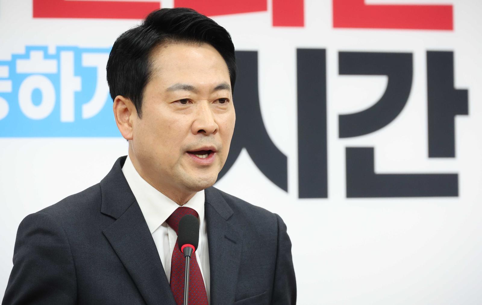 장동혁 “선거 위해 美 간것…사진 한 장이 성과 덮지 않길”