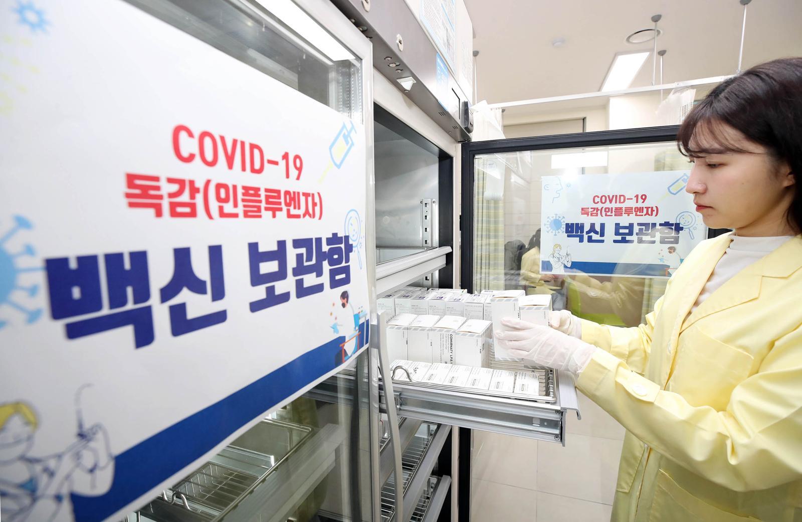 질병청 “코로나 4주간 소폭 증가…보건상 큰 위협 아냐”