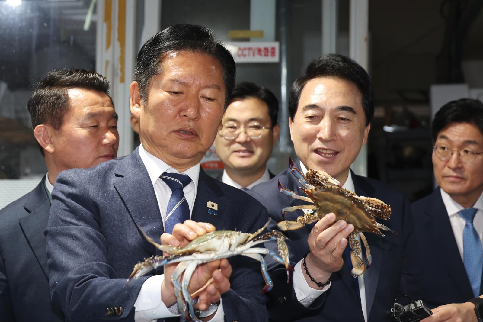 정청래 “광역단체장 후보, 의원직 29일 일괄사퇴…꼼수 없다”
