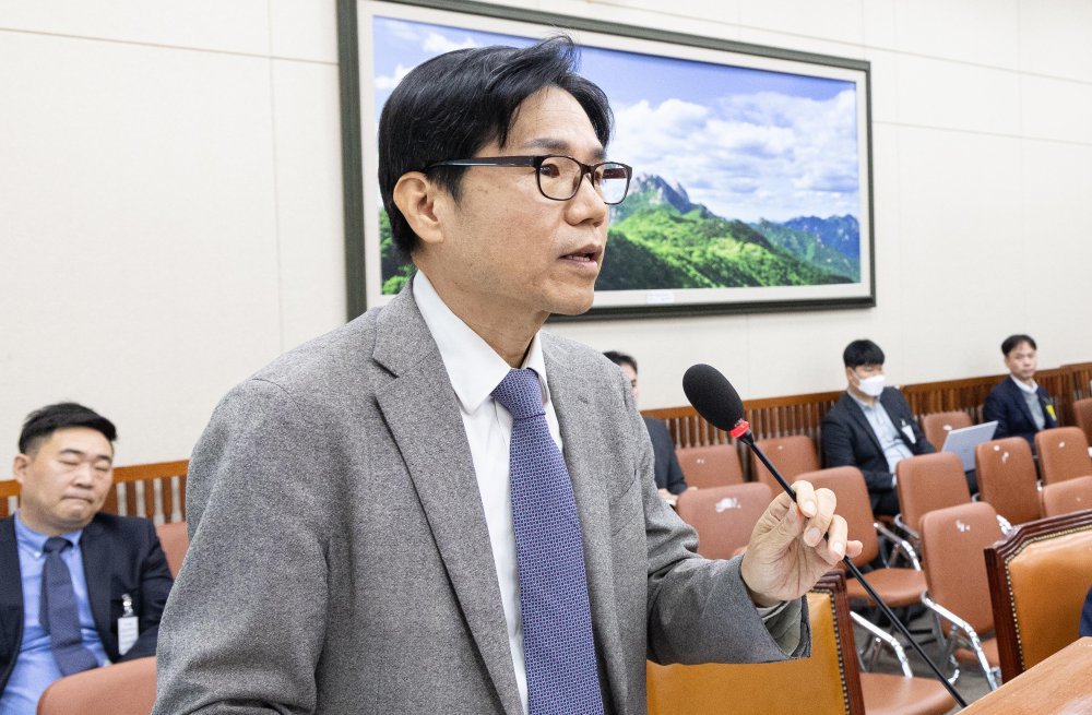 국민 78% “탄소 조기 감축”에…“산업계 외면한 불공정 설문” 반발