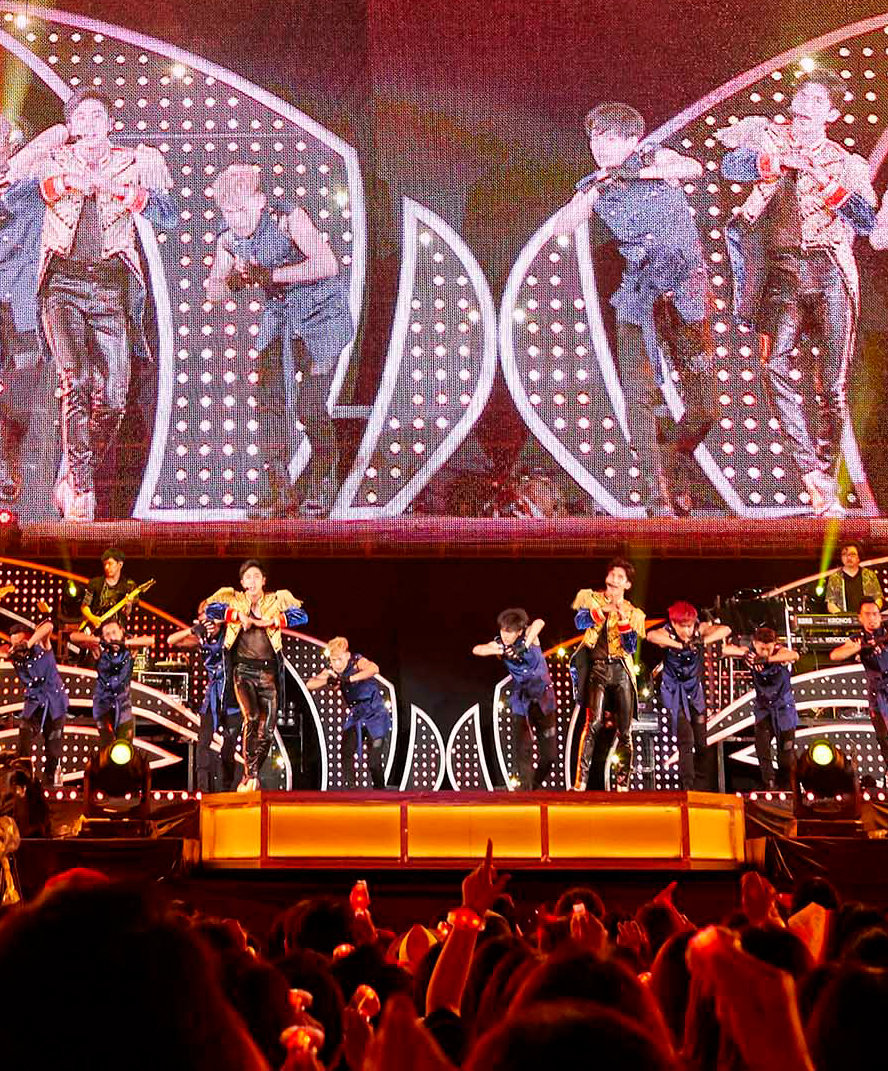 이번 주말 일본의 대형 공연장에서 K팝 가수들이 나란히 공연을 펼친다. 동방신기는 약 7만 명을 수용하는 요코하마시 닛산 스타디움에 선다. SM엔터테인먼트 제공