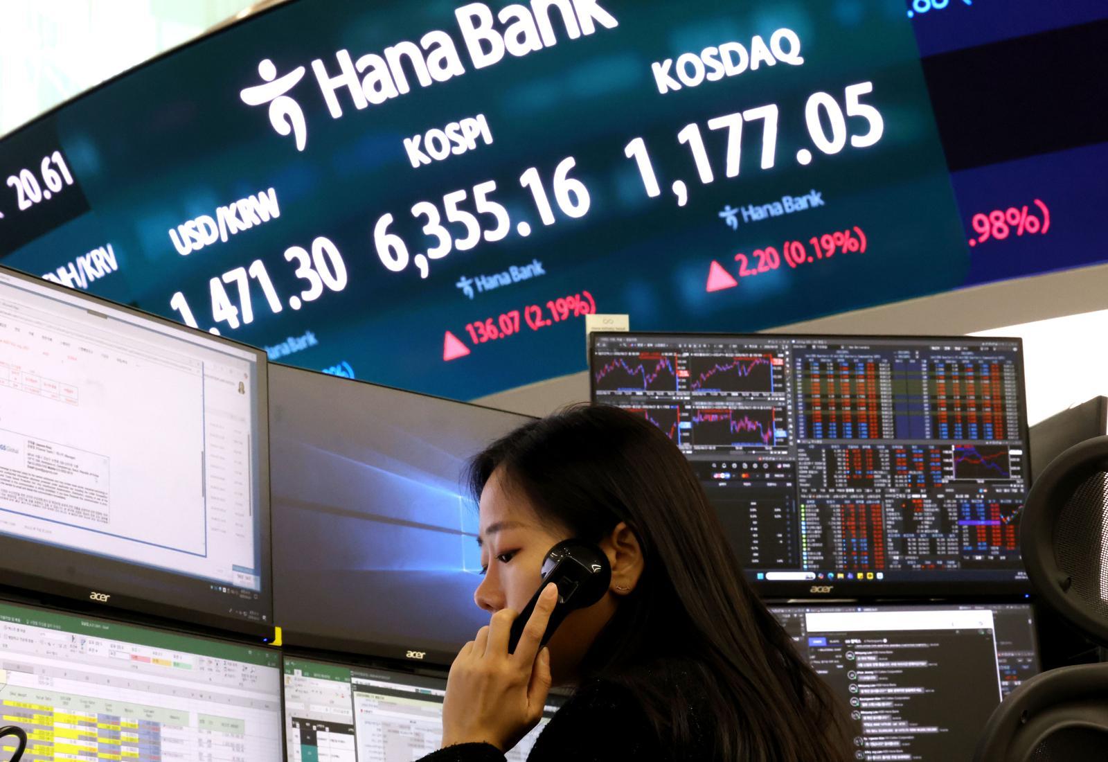 반도체 랠리에 코스피 6361 터치…사상 최고치 경신