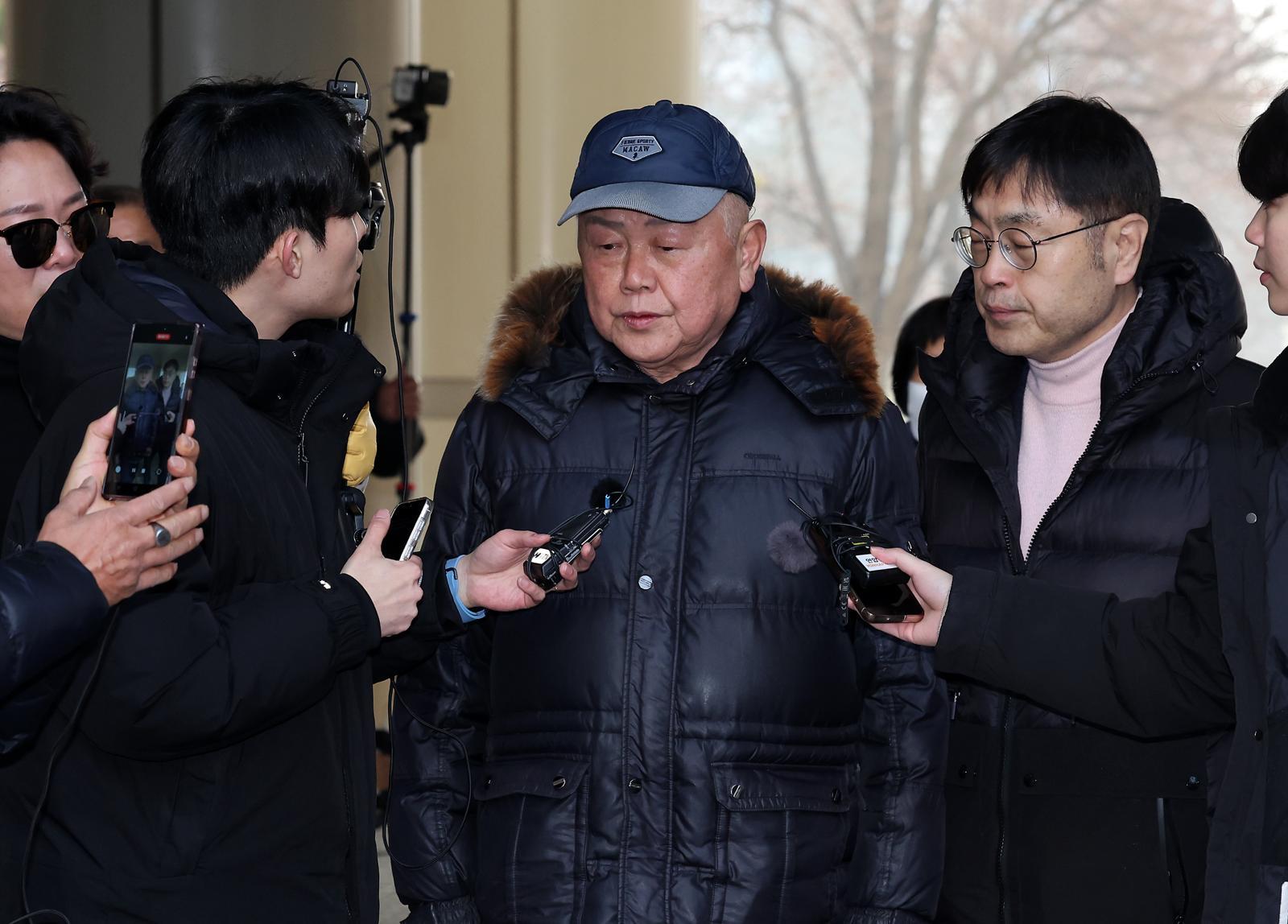 김건희 여사, ‘쥴리 의혹’ 제기 안해욱 재판 불출석…과태료 300만원