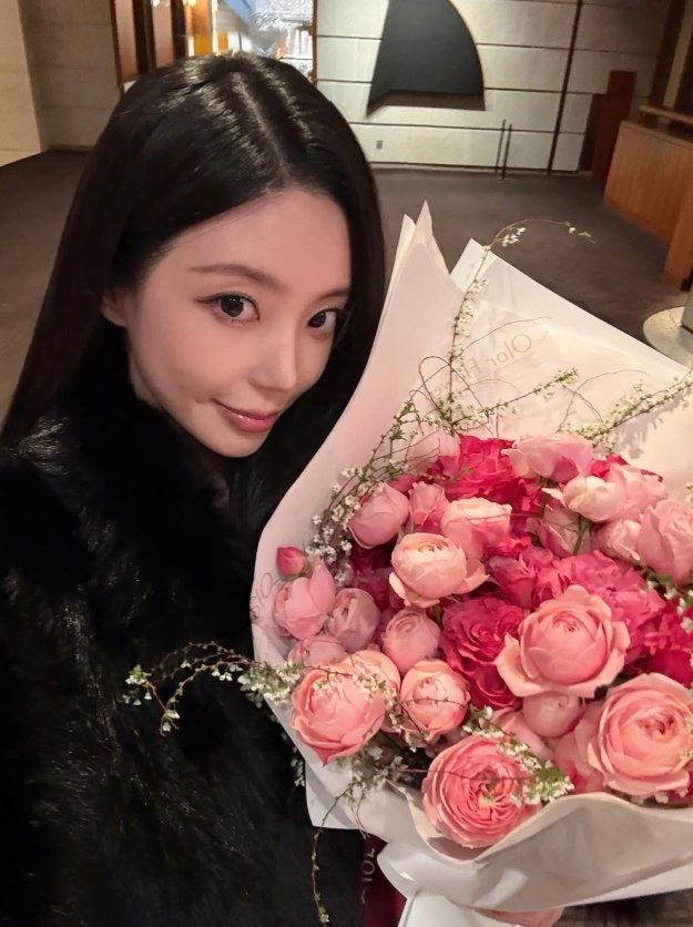 윤하정 SNS 캡처