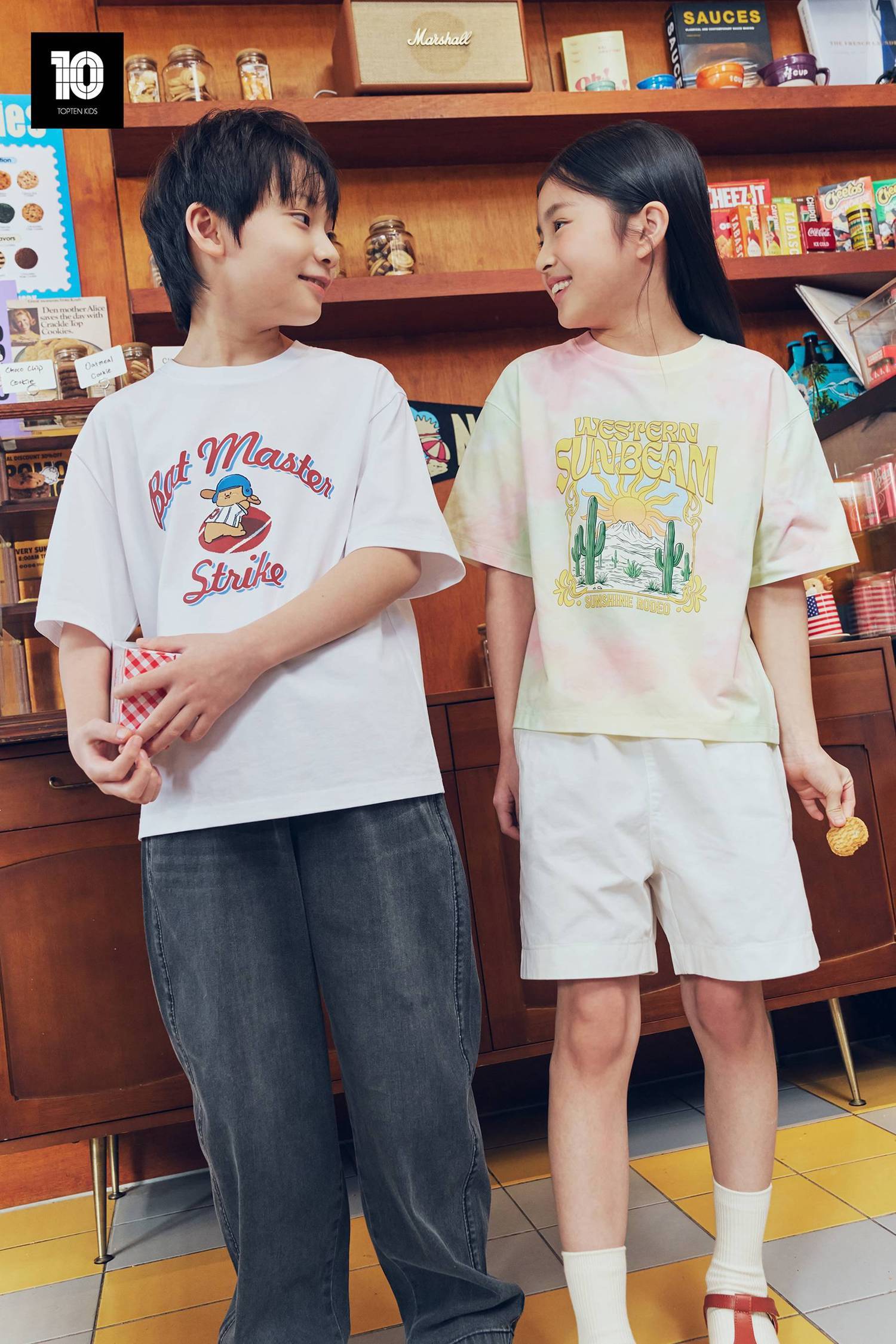 예년보다 더위가 일찍 찾아오면서 패션업계가 각종 냉감 기능을 갖춘 기능성 의류 제품군을 강화하고 있다. 신성통상의 아동복 브랜드 탑텐키즈는 ‘쿨에어 코튼’ 티셔츠 등 신제품 18종을 내놨다. 각 사 제공