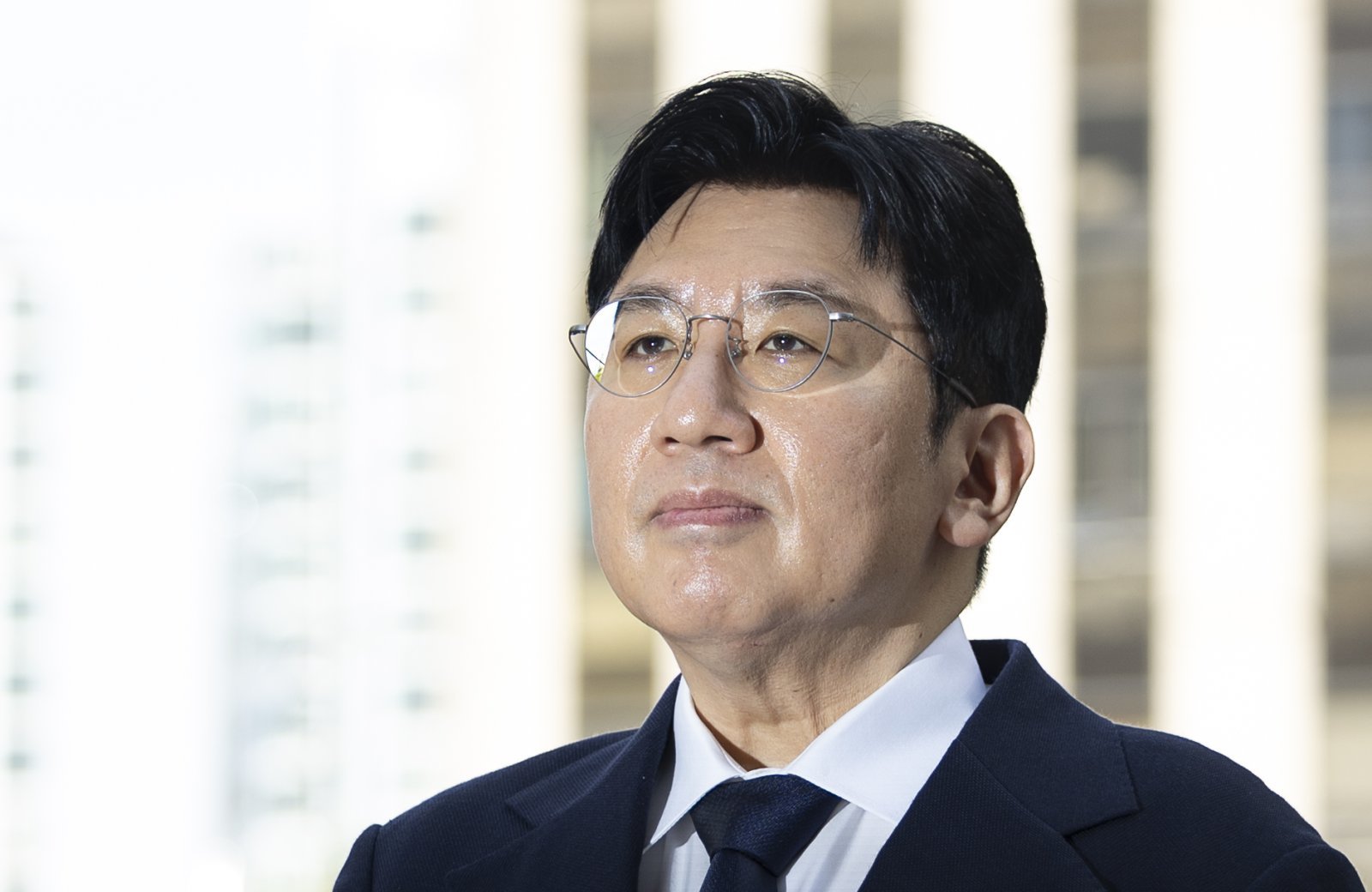 경찰, 방시혁 하이브 의장 구속영장 신청…1900억 부당이득 혐의