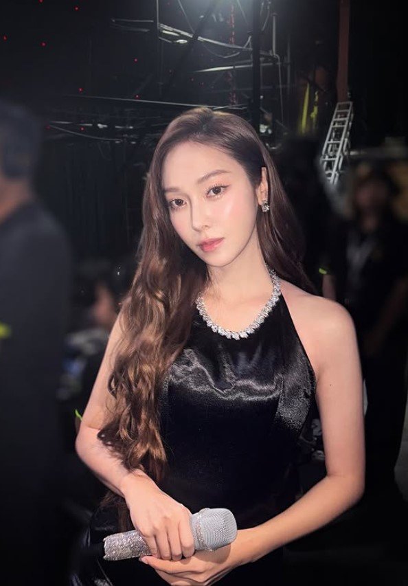 제시카, 소녀시대 노래 부르다 눈물…“탈퇴 후회?”