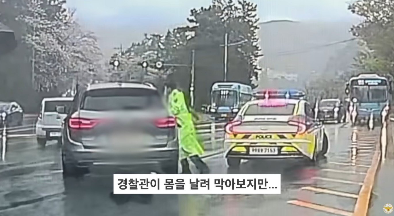“안 내리자 창문 깼다”…만취 무면허 운전자, 경찰 추격 끝 체포