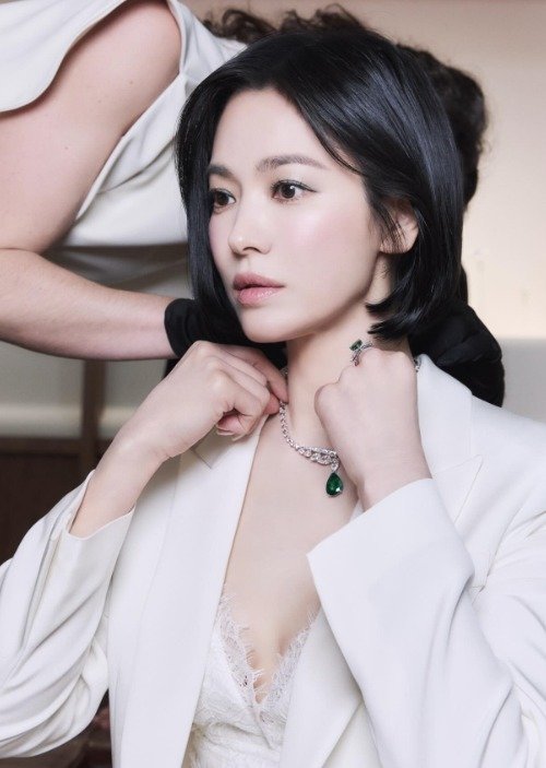 배우 송혜교 인스타그램